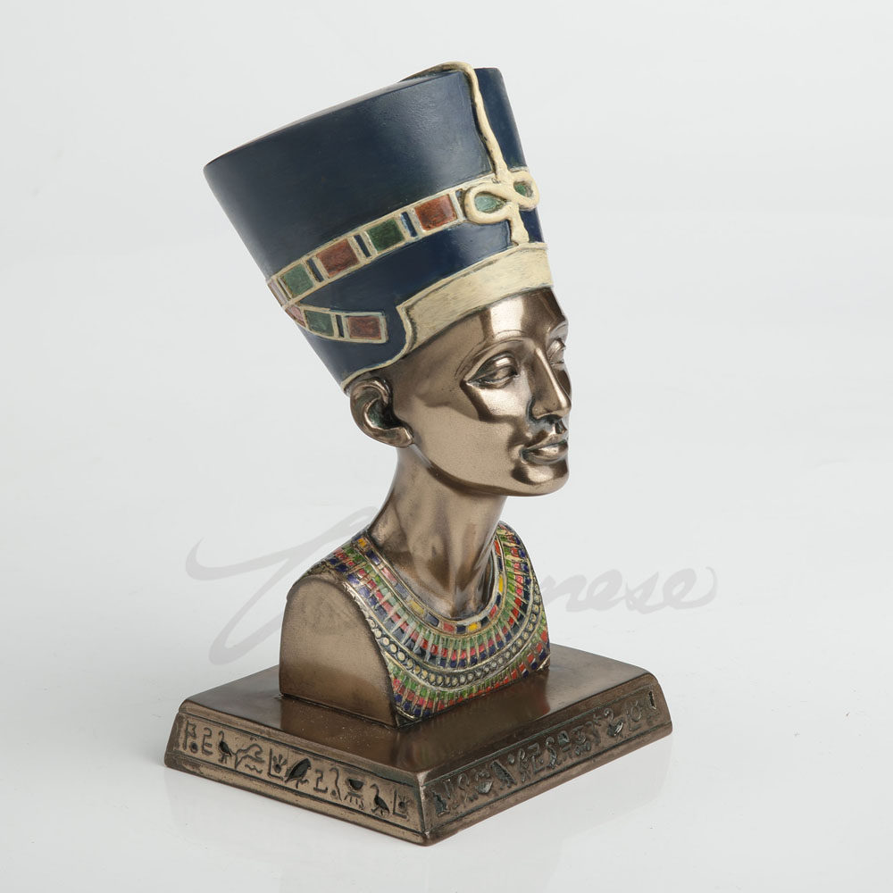 تمثال نصفي للملكة المصرية القد - مراجعة Queen Art Craft وسعره